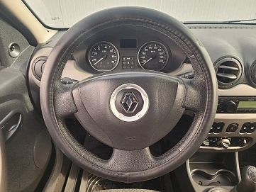 Renault Logan, 2010г, передний привод, механика