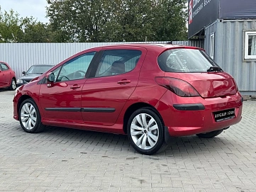 Peugeot 308, 2009г, передний привод, автомат