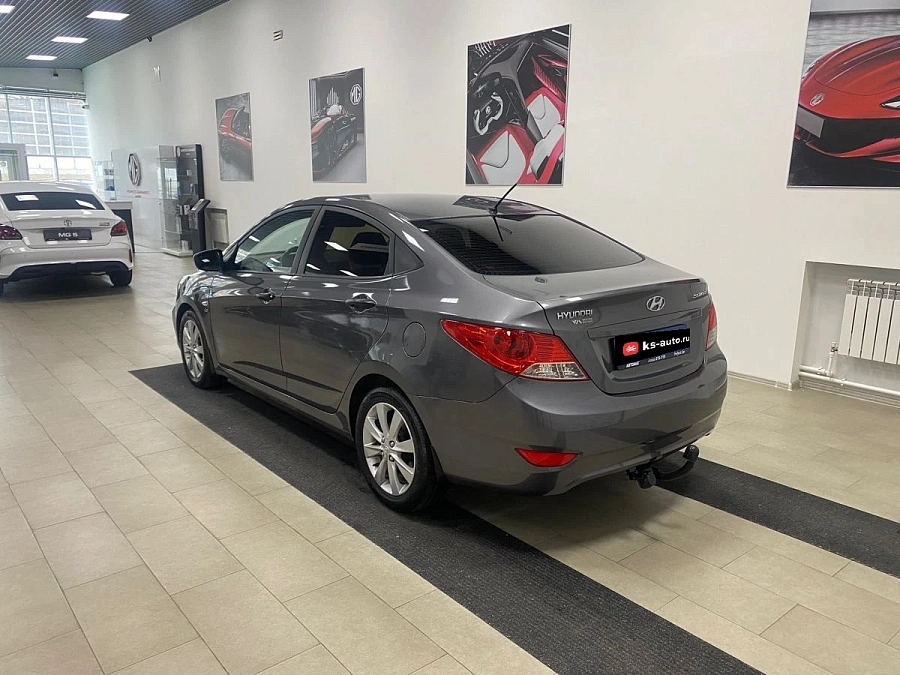 Hyundai Solaris, 2013г., передний привод, механика