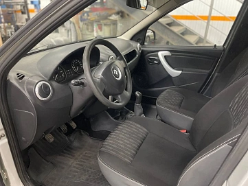 Renault Logan, 2013г, передний привод, механика