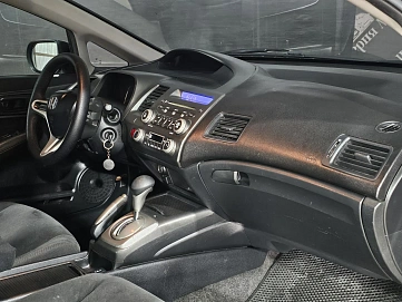 Honda Civic, 2009г, передний привод, автомат