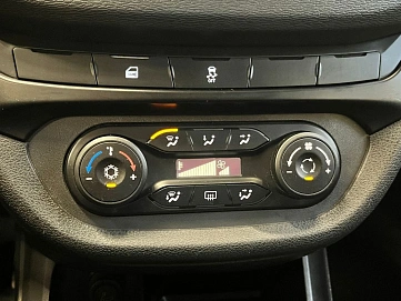 Lada (ВАЗ) Vesta, 2019г, передний привод, механика