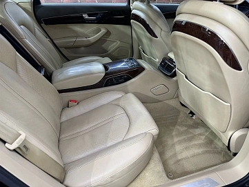 Audi A8, 2011г., полный привод, автомат
