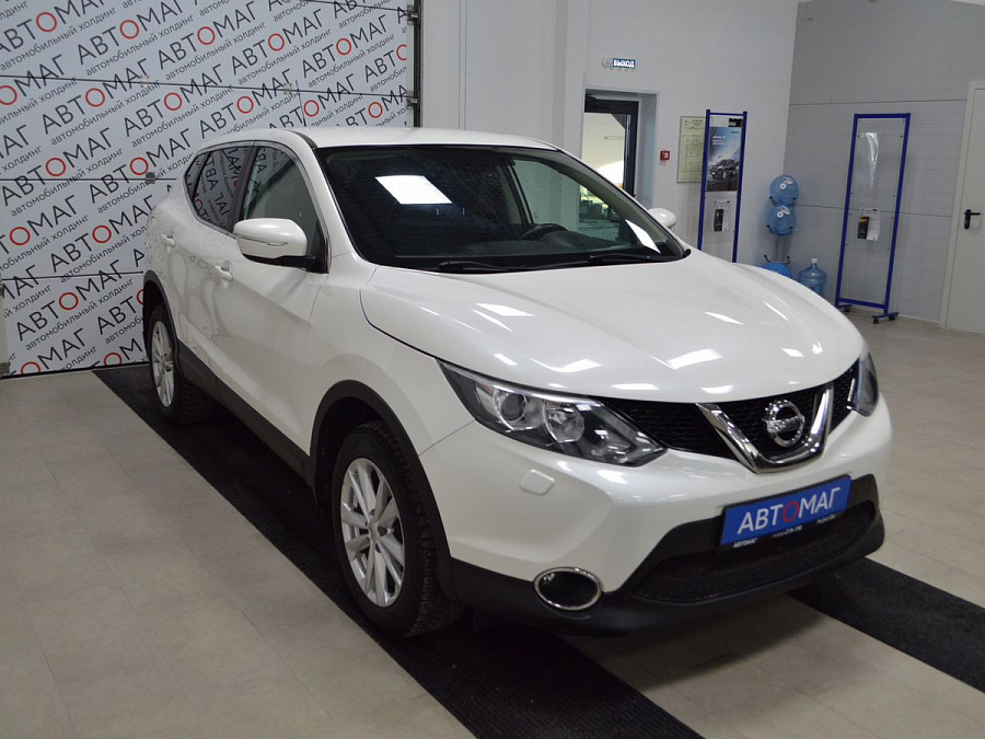 Nissan Qashqai, 2014г., передний привод, вариатор