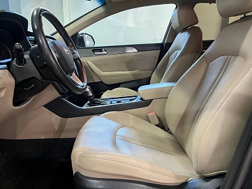 Hyundai Sonata, 2018г, передний привод, автомат