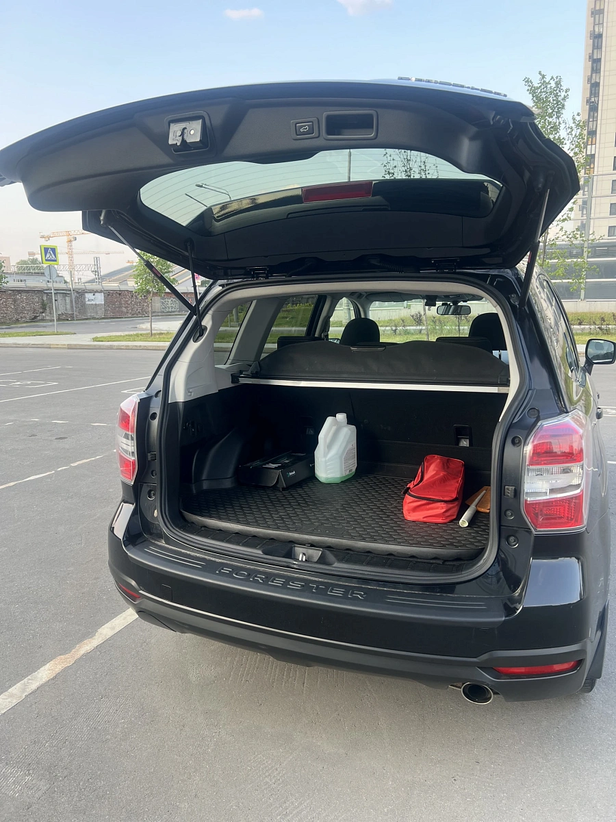 Subaru Forester, 2015г., полный привод, вариатор