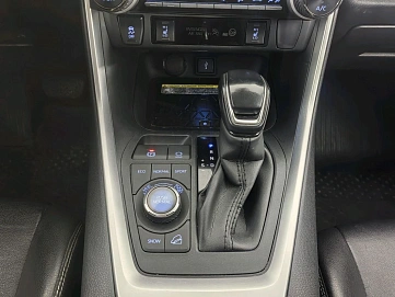 Toyota RAV4, 2021г, полный привод, автомат