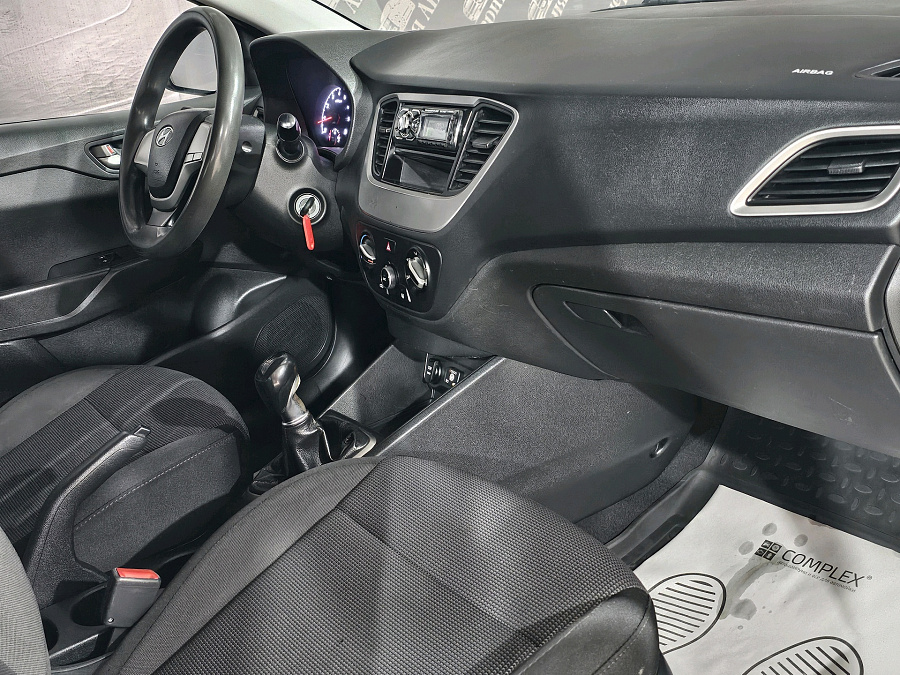 Hyundai Solaris, 2018г., передний привод, механика