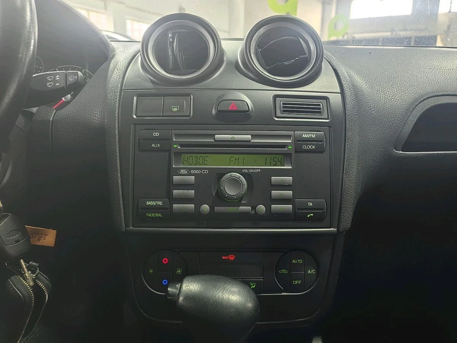 Ford Fiesta, 2007г., передний привод, автомат