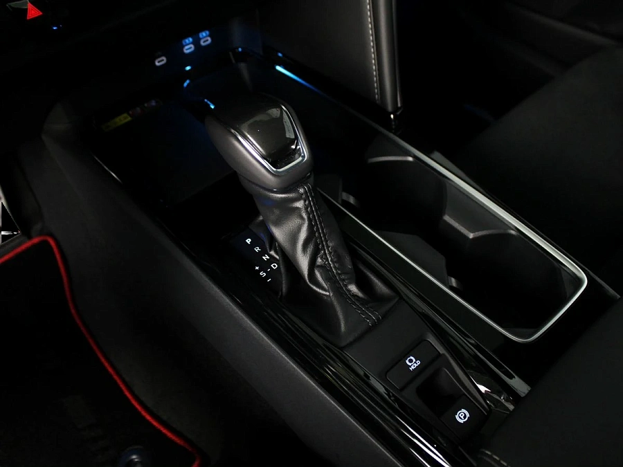 Toyota Camry, 2026г., передний привод, вариатор