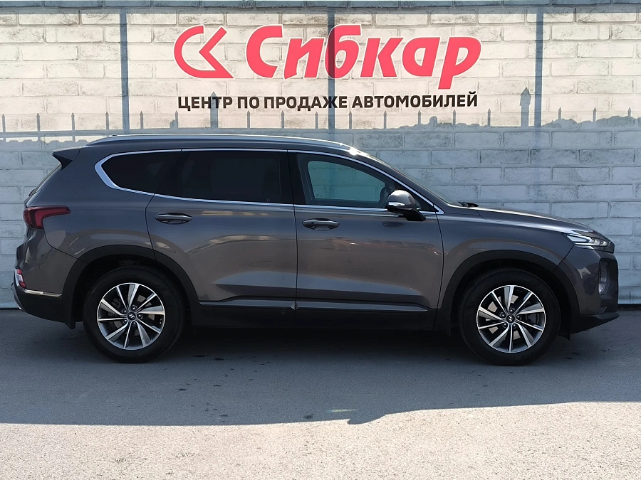 Hyundai Santa Fe, 2019г., полный привод, автомат