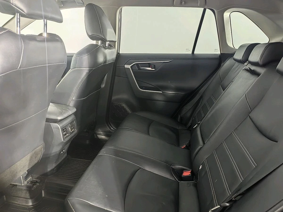 Toyota RAV4, 2021г., полный привод, автомат