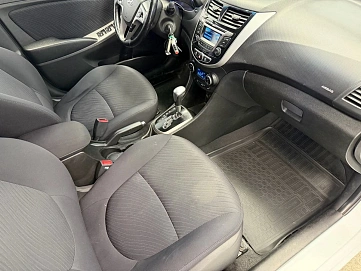 Hyundai Solaris, 2014г, передний привод, автомат