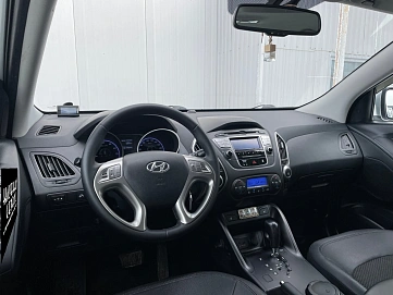 Hyundai ix35, 2011г, передний привод, автомат