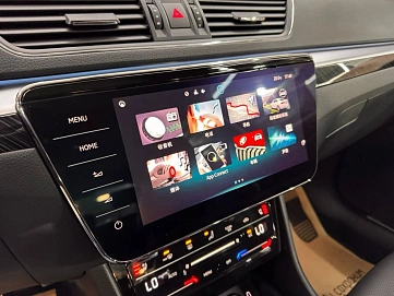 Skoda Superb, 2025г, передний привод, робот