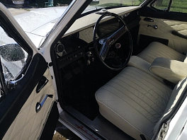 ГАЗ 24 «Волга», 1979г, задний привод, механика