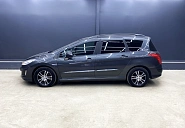Peugeot 308, 2009г., передний привод, автомат