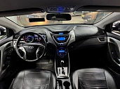 Hyundai Elantra, 2012г., передний привод, автомат