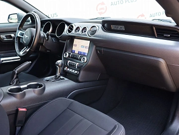 Ford Mustang, 2019г, задний привод, автомат