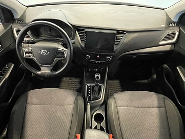 Hyundai Solaris, 2017г, передний привод, автомат