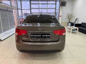 Kia Cerato, 2013г, передний привод, механика