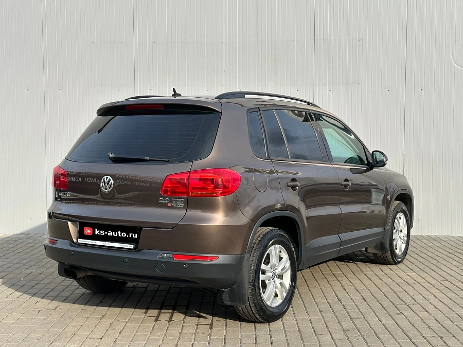 Volkswagen Tiguan, 2015г., полный привод, автомат