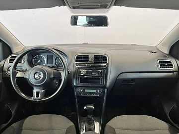 Volkswagen Polo, 2010г, передний привод, робот