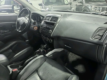 Mitsubishi ASX, 2011г, передний привод, вариатор