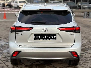 Toyota Highlander, 2026г, полный привод, автомат
