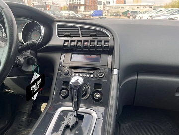 Peugeot 3008, 2011г, передний привод, автомат