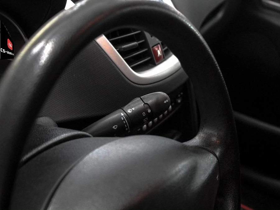 Peugeot 207, 2007г., передний привод, механика