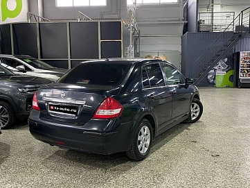 Nissan Tiida, 2008г., передний привод, механика