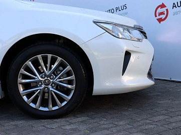 Toyota Camry, 2015г, передний привод, автомат