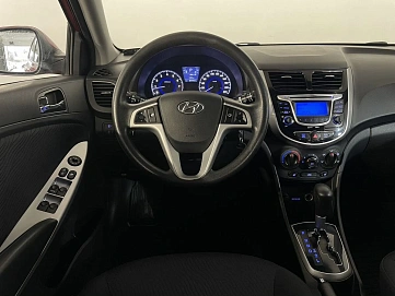 Hyundai Solaris, 2012г, передний привод, автомат