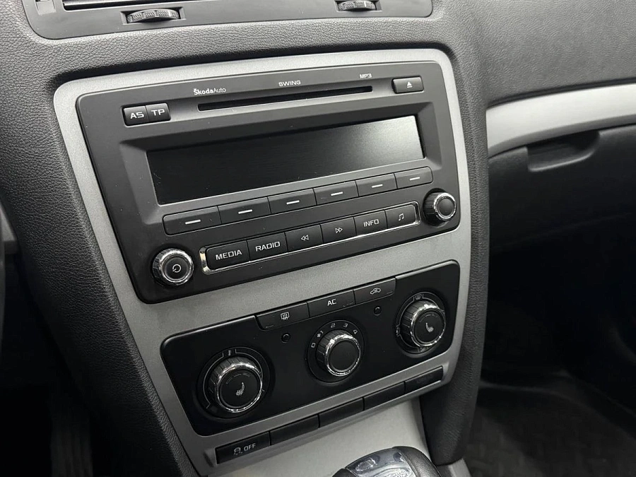 Skoda Octavia, 2011г., передний привод, робот