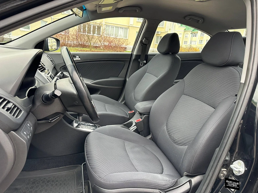 Hyundai Solaris, 2015г., передний привод, автомат