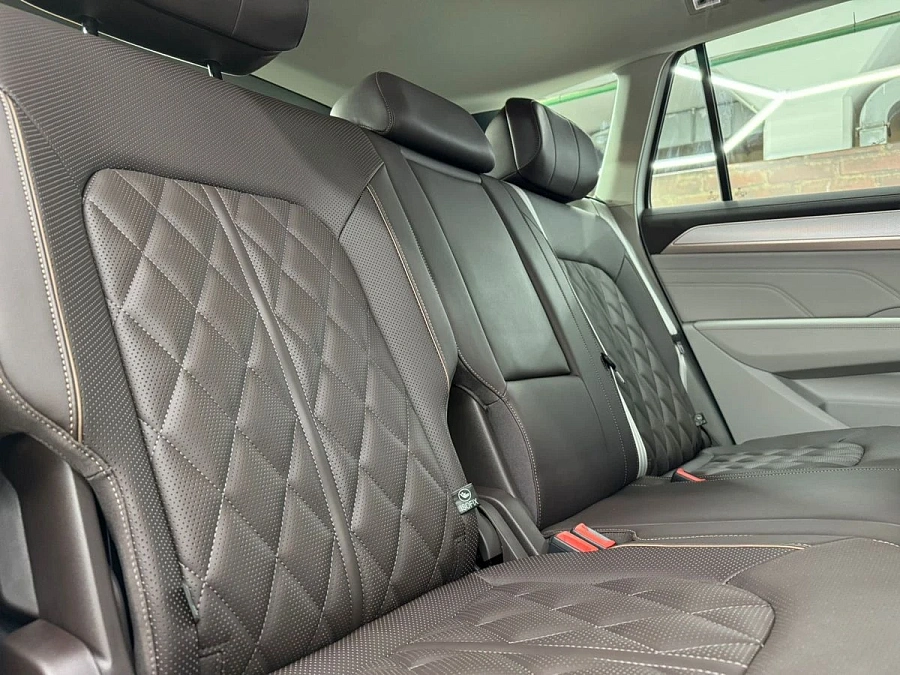 Volkswagen Tavendor, 2026г., полный привод, робот