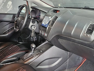 Kia Cerato, 2014г, передний привод, автомат