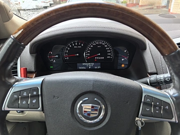 Cadillac SRX, 2008г, полный привод, автомат