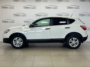 Nissan Qashqai, 2011г, передний привод, механика