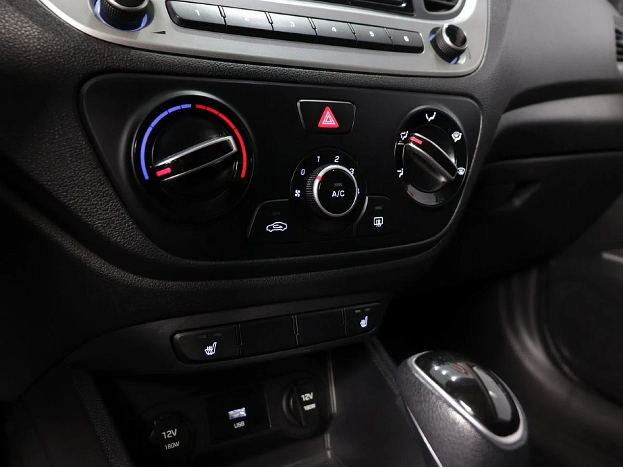 Hyundai Solaris, 2020г., передний привод, автомат