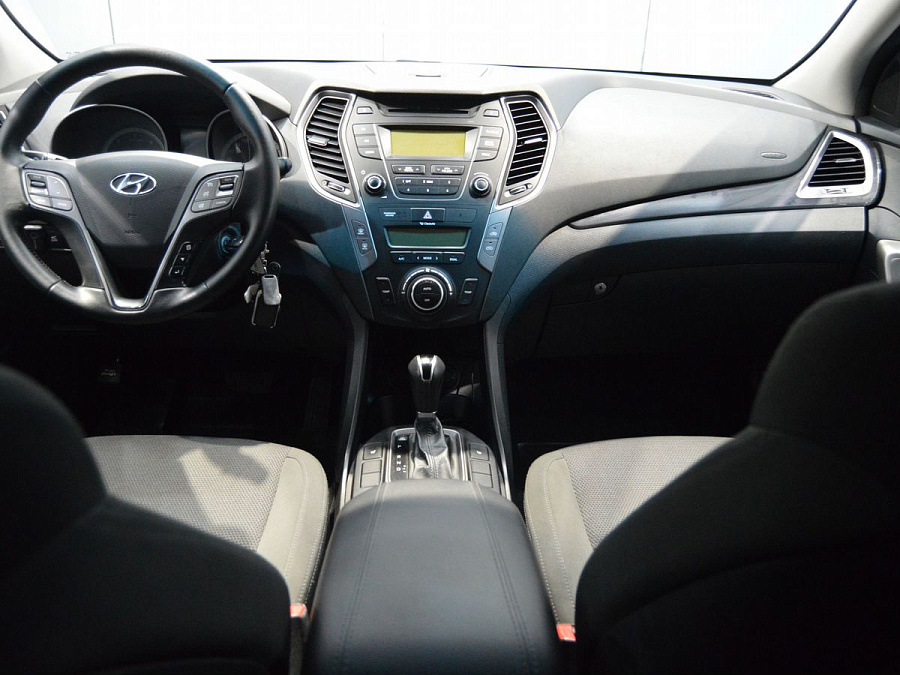 Hyundai Santa Fe, 2015г., полный привод, автомат