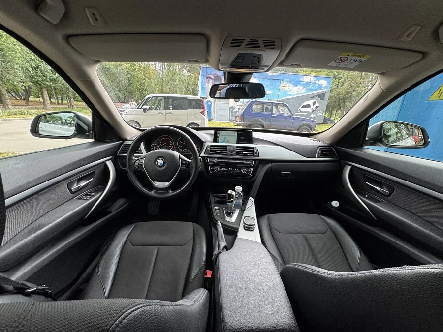 BMW 3 серии, 2016г., задний привод, автомат