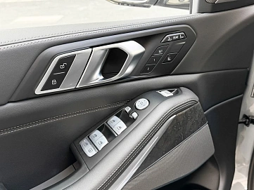 BMW X7, 2022г., полный привод, автомат
