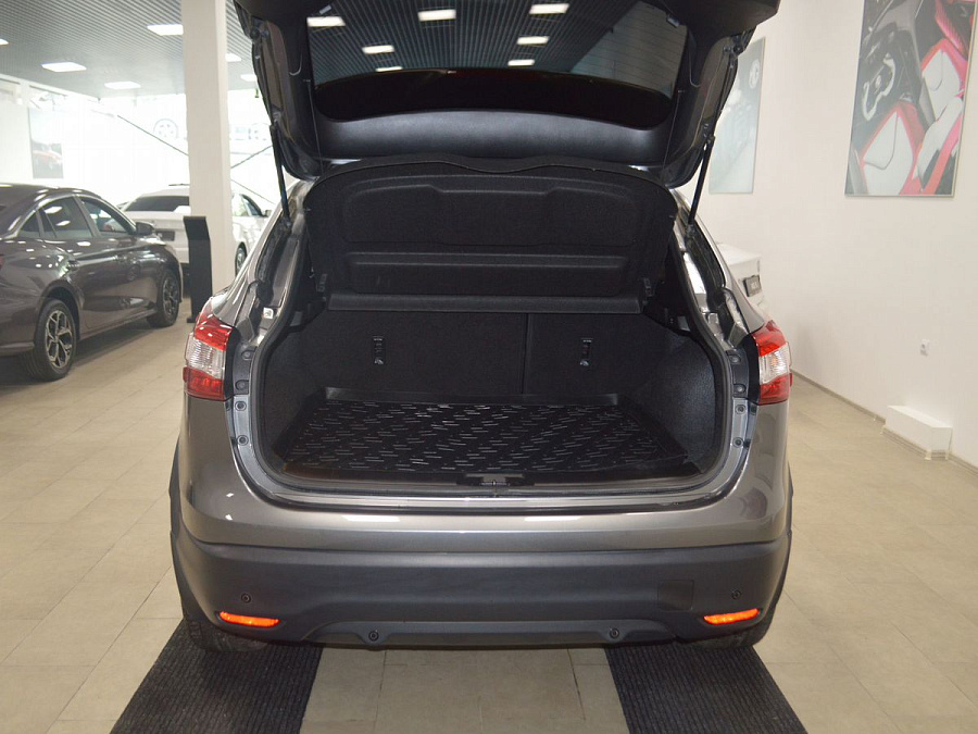 Nissan Qashqai, 2018г., передний привод, вариатор