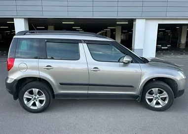 Skoda Yeti, 2011г, передний привод, робот