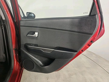 Kia Rio, 2015г, передний привод, механика