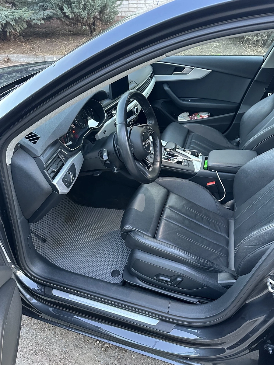 Audi A4, 2019г., полный привод, робот