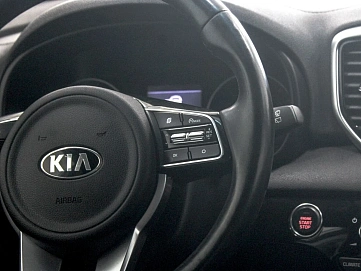 Kia Sportage, 2021г, передний привод, автомат