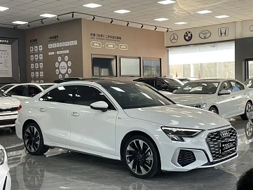 Audi A3, 2022г, передний привод, автомат